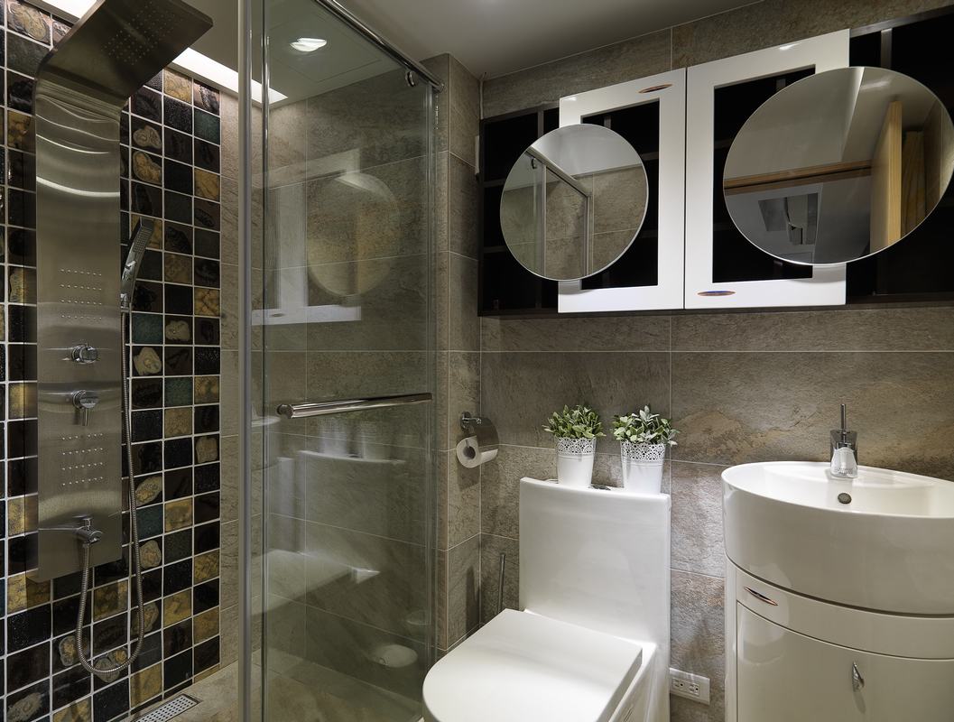 空间结构的规整与功能相匹配，局部采用干湿分离设计，成就卫浴生活的舒适和质感。
