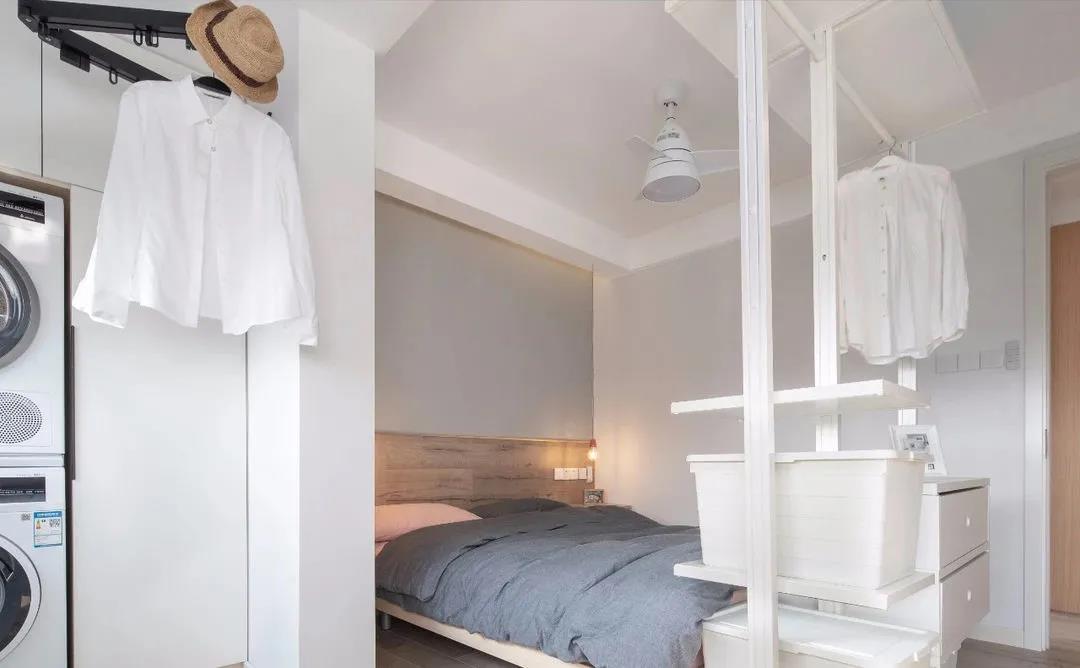 卧室设计层次分明，暖色调床品加入，让整个居室充满灵气与温暖。
