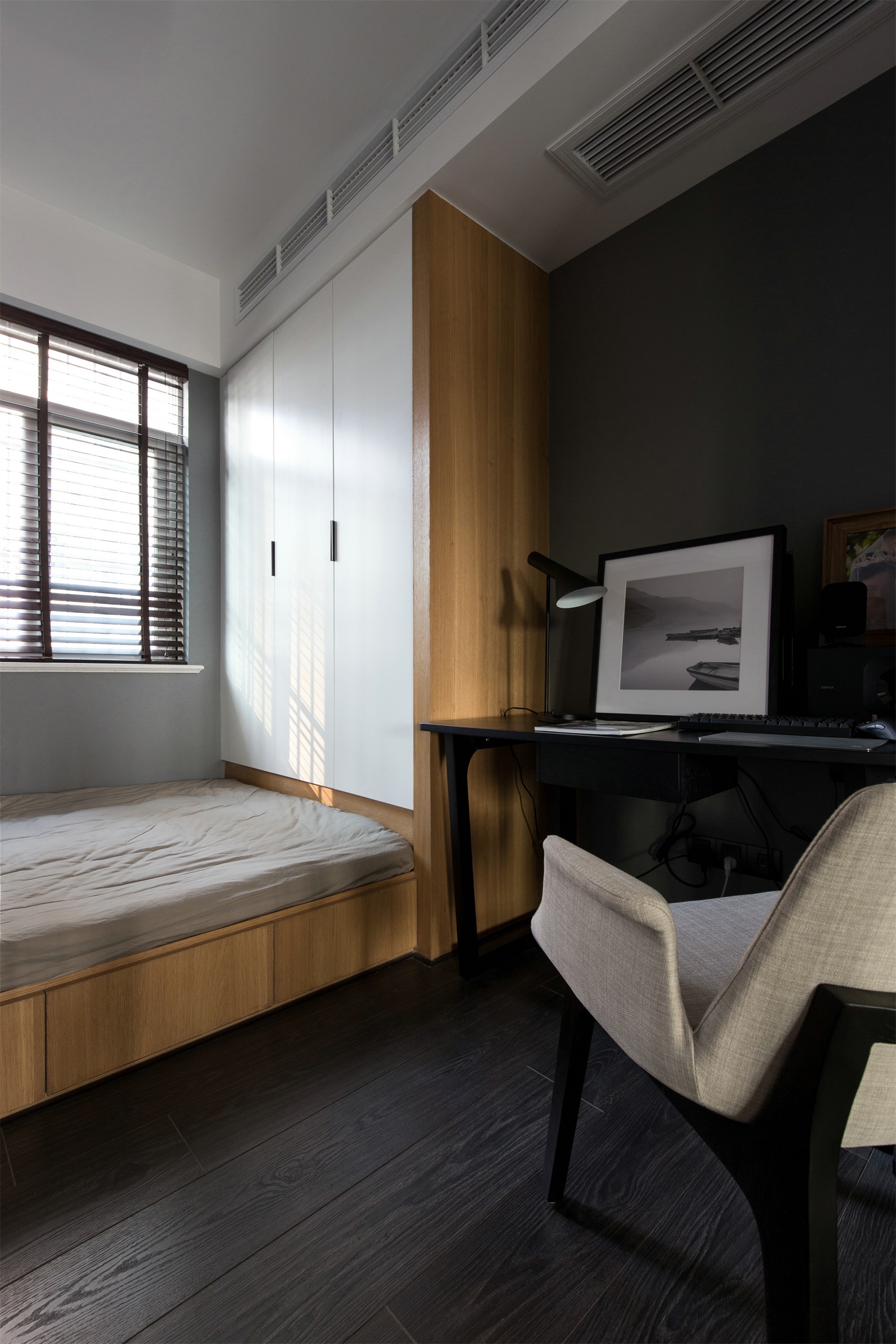 现代装修案例全国中铁诺德春风和院三居室128平米装修效果图