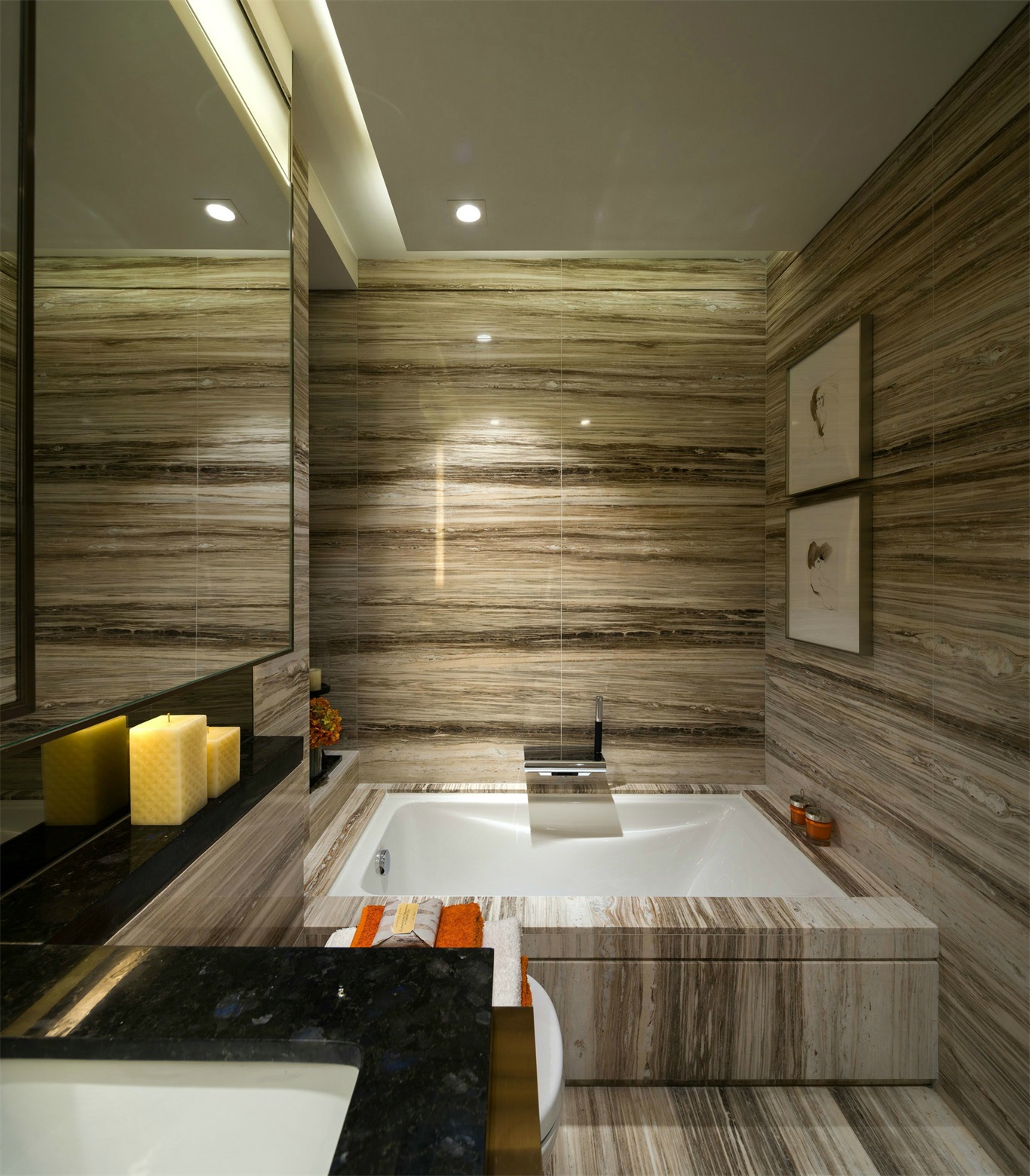卫生间浴缸设计颇具艺术感，不着痕迹地透露出业主对品质生活的追求。