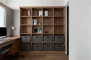 书柜选用高品质木饰面打造，设计有序，高效提升收纳空间利用率，书房更显大方整洁。 1 (57)