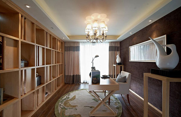 书房大量使用木质元素，让书柜有序铺开，呈现出序列的现代美感。