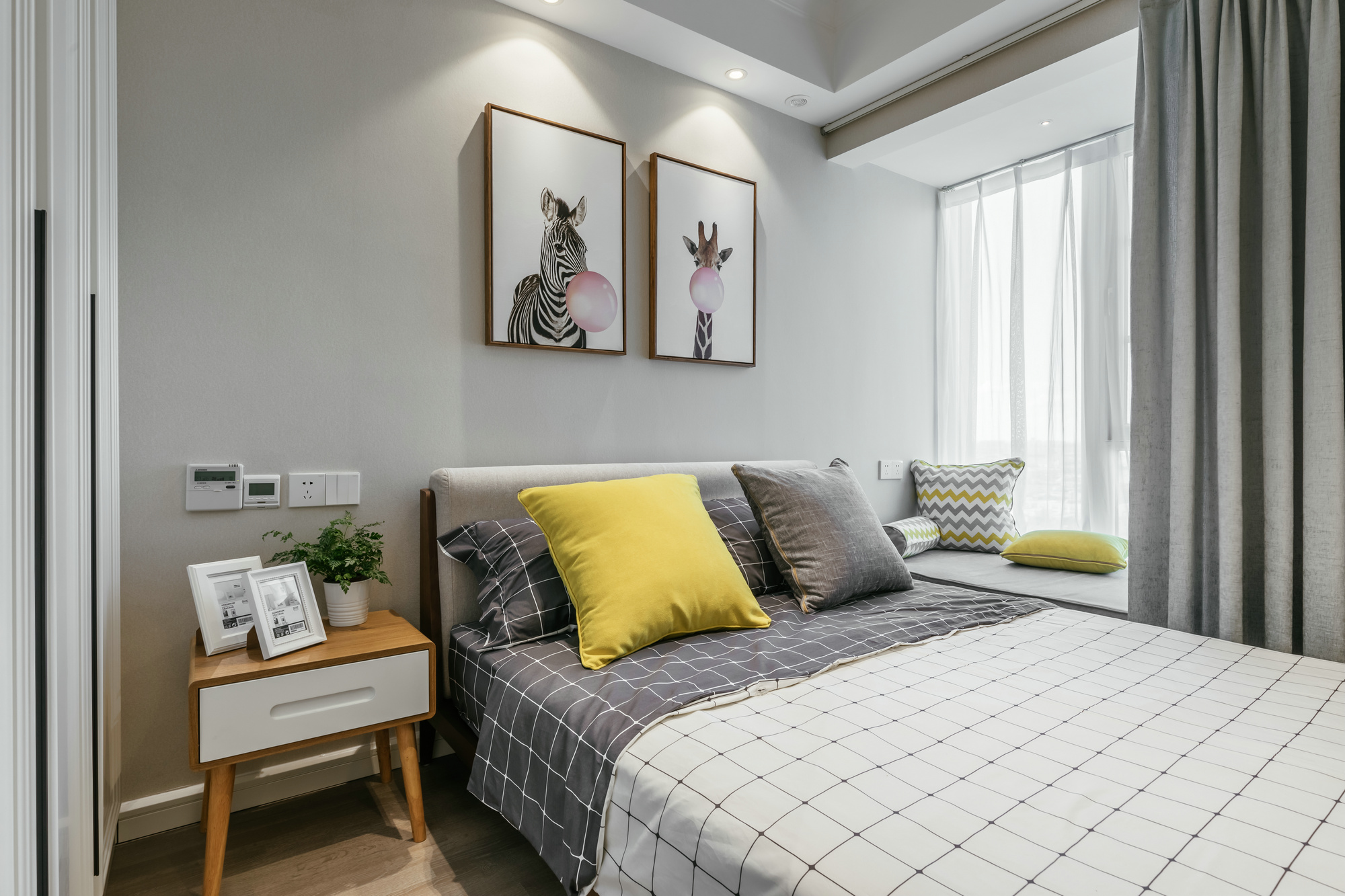 现代装修案例北京华樾国际三居室125平米装修效果图